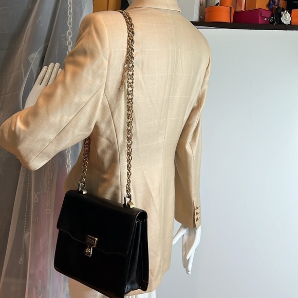 Gucci 1970’s Structured Black Leather Handbag on 18” Chain - Picture 11 of 16